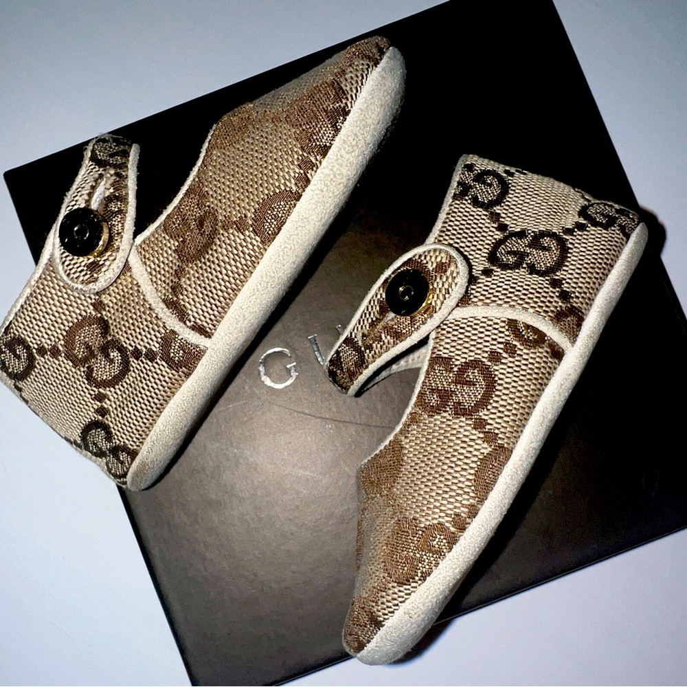 Gucci baby shoes